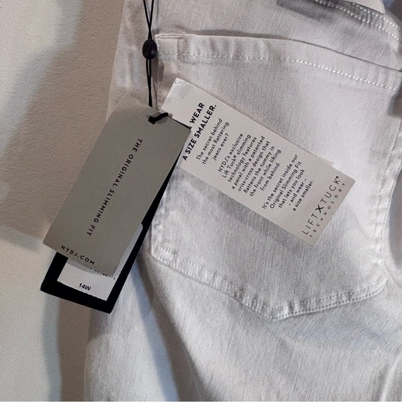 NYDJ Sz 14 Sheri White Ankle Jeans Tiny Tassels at the Hem Line NEW WITH TAG - Picture 10 of 16